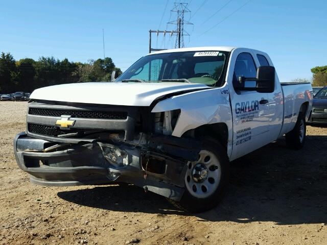 1GCRCPE0XCZ118069 - 2012 CHEVROLET SILVERADO WHITE photo 2