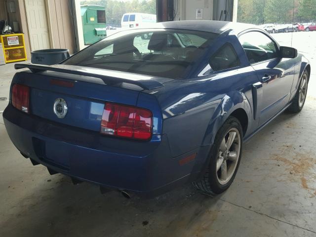 1ZVHT82HX85164959 - 2008 FORD MUSTANG GT BLUE photo 4