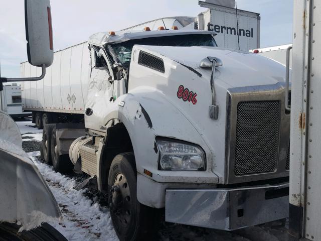 1XKZD79X5GJ115366 - 2016 KENWORTH CONSTRUCTI WHITE photo 1