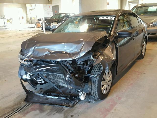 3VW2K7AJ1BM348177 - 2011 VOLKSWAGEN JETTA BASE 灰色 照片 2