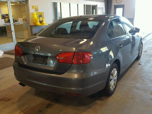 3VW2K7AJ1BM348177 - 2011 VOLKSWAGEN JETTA BASE GRAY photo 4