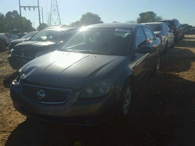 1N4AL11D25C952917 - 2005 NISSAN ALTIMA S SILVER photo 2