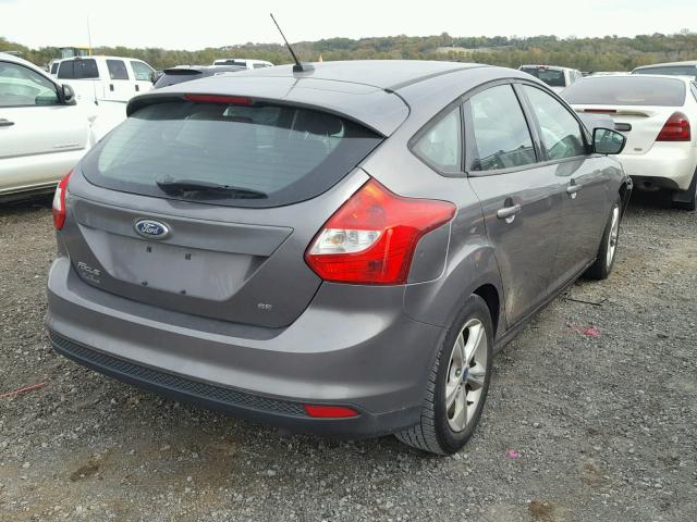 1FAHP3K21CL102205 - 2012 FORD FOCUS SE GRAY photo 4