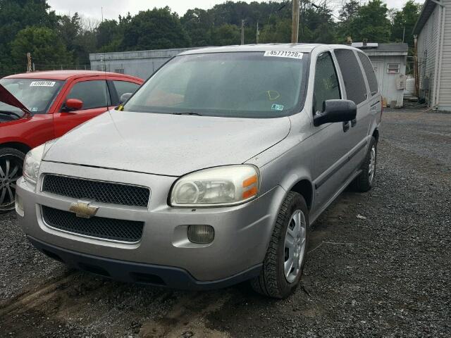 1GNDV231X7D156883 - 2007 CHEVROLET UPLANDER L 银色 照片 2