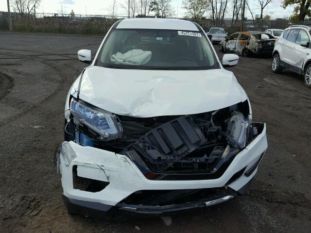 5N1AT2MT0HC743629 - 2017 NISSAN ROGUE S WHITE photo 9