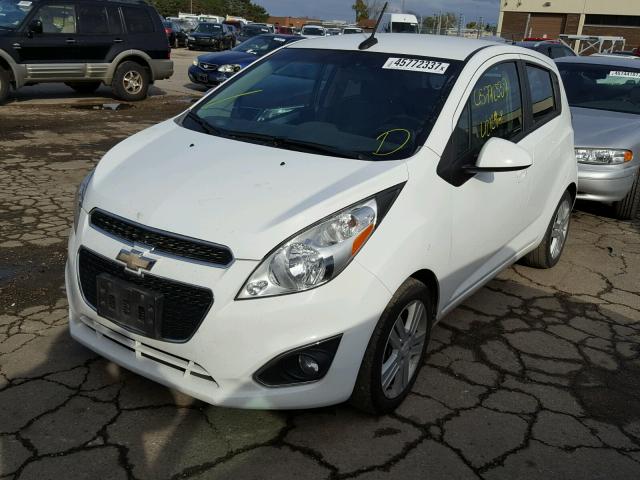 KL8CD6S90EC404009 - 2014 CHEVROLET SPARK 1LT Белый фото 2