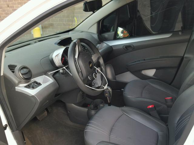 KL8CD6S90EC404009 - 2014 CHEVROLET SPARK 1LT Белый фото 5