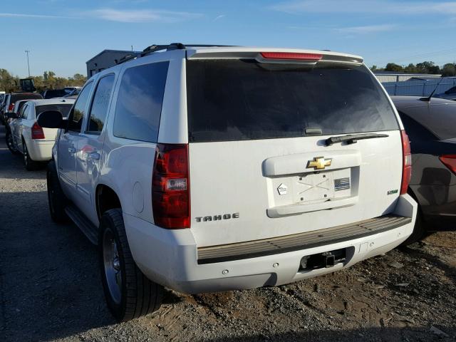 1GNSCAE08BR274616 - 2011 CHEVROLET TAHOE C150 WHITE photo 3