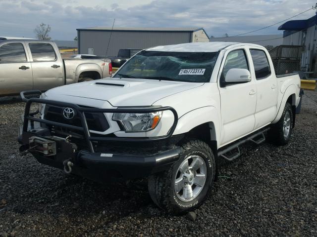 5TFLU4EN6CX031584 - 2012 TOYOTA TACOMA DOU WHITE photo 2