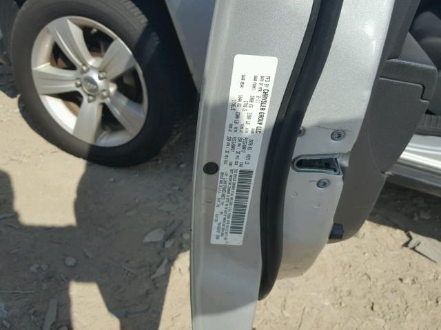 1J4NF1FBXBD169872 - 2011 JEEP COMPASS SP 银色 照片 10