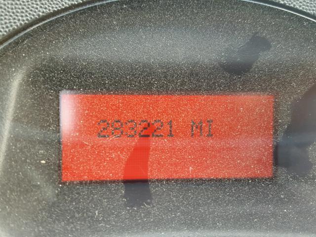 2G2WR524941361142 - 2004 PONTIAC GRAND PRIX GOLD photo 8