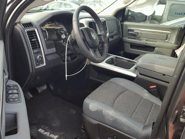 1C6RR6LG7HS574207 - 2017 RAM 1500 SLT შავი ფოტო 9