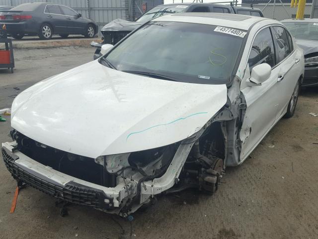 1HGCR2F72DA269640 - 2013 HONDA ACCORD EX WHITE photo 2