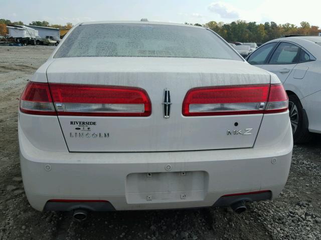 3LNHL2GC5BR762048 - 2011 LINCOLN MKZ თეთრი ფოტო 9