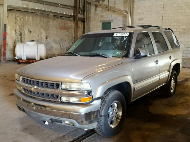 1GNEK13Z22J276443 - 2002 CHEVROLET TAHOE K150 TAN photo 2