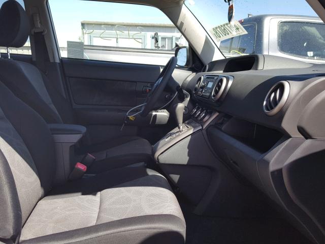 JTLZE4FE1DJ033998 - 2013 TOYOTA SCION XB თეთრი ფოტო 5