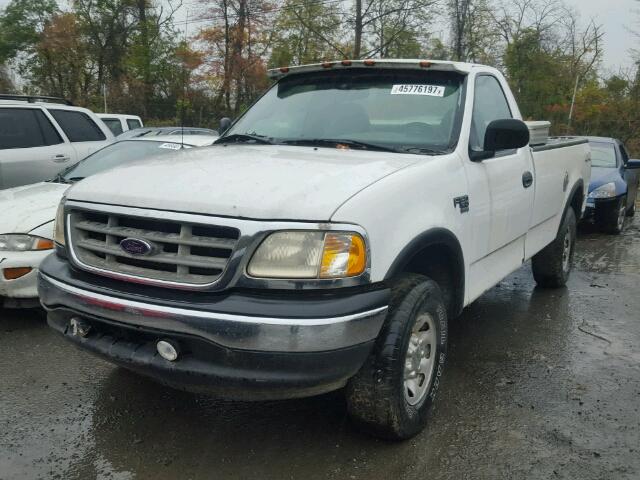 2FTPF18L01CA04979 - 2001 FORD F150 WHITE photo 2