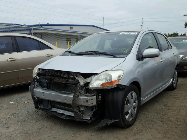 JTDBT923371094746 - 2007 TOYOTA YARIS SILVER photo 2