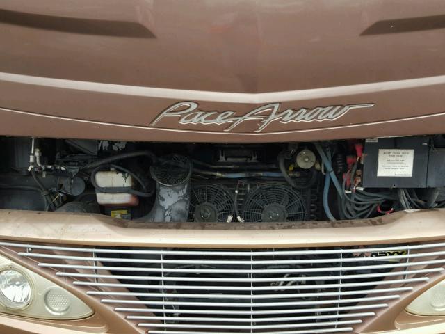 5B4MP67G943396278 - 2005 PACE MOTORHOME BROWN photo 7