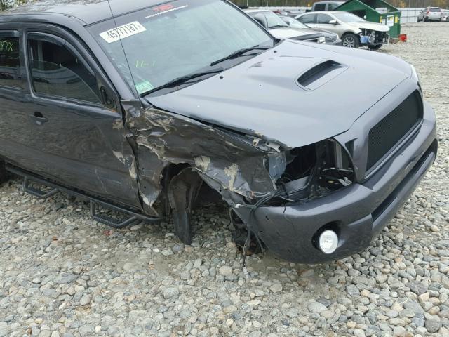 3TMLU4EN2BM065106 - 2011 TOYOTA TACOMA DOU GRAY photo 9