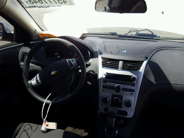 1G1ZC5EU5CF364738 - 2012 CHEVROLET MALIBU 1LT 银色 照片 9