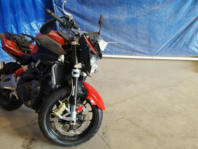 ZD4RAC01XGS001500 - 2016 APRILIA SHIVER 750 RED photo 5