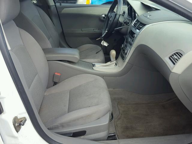 1G1ZC5EBXAF145219 - 2010 CHEVROLET MALIBU 1LT თეთრი ფოტო 5