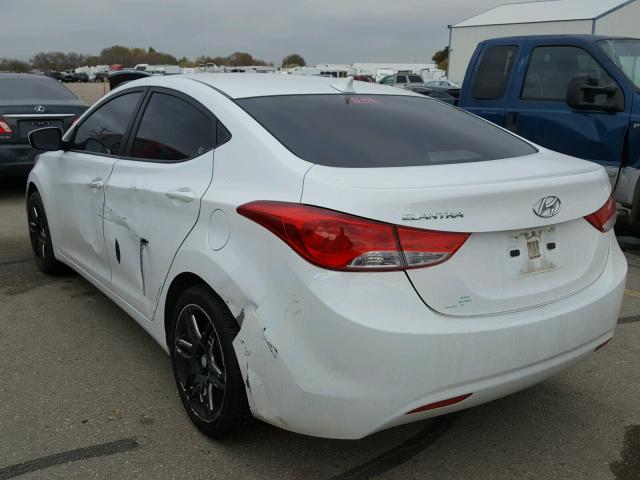 5NPDH4AE9DH444417 - 2013 HYUNDAI ELANTRA GL WHITE photo 3