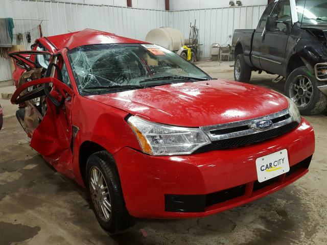 1FAHP35N38W127747 - 2008 FORD FOCUS SE RED photo 1