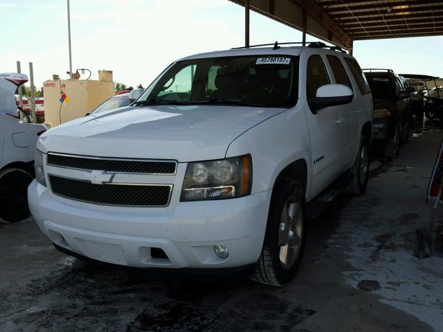 1GNFC23079J125942 - 2009 CHEVROLET TAHOE C150 WHITE photo 2