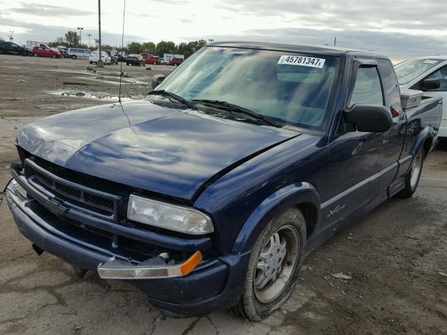 1GCCS195318164616 - 2001 CHEVROLET S TRUCK S1 BLUE photo 2