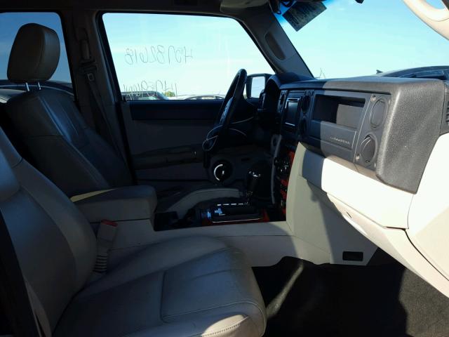 1J8HG58206C139420 - 2006 JEEP COMMANDER BLACK photo 5