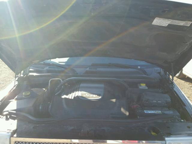 1J8HG58206C139420 - 2006 JEEP COMMANDER BLACK photo 7