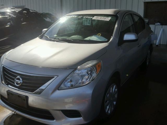 3N1CN7AP7EL833682 - 2014 NISSAN VERSA S SILVER photo 2