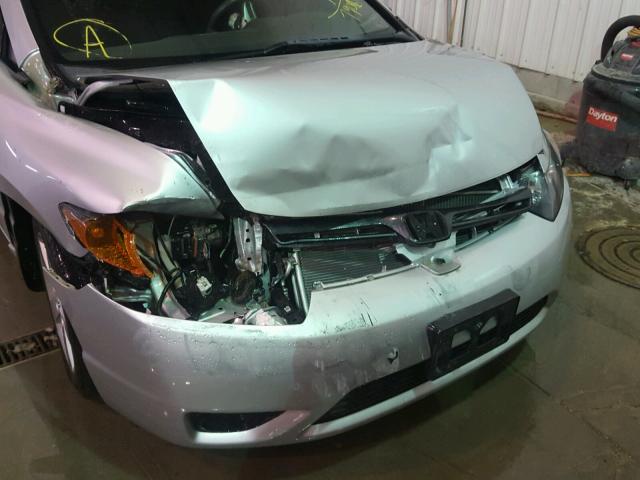 2HGFG12818H527908 - 2008 HONDA CIVIC EX SILVER photo 9