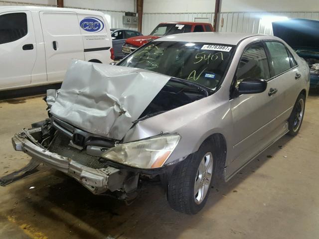 1HGCM56115A175407 - 2005 HONDA ACCORD DX GRAY photo 2