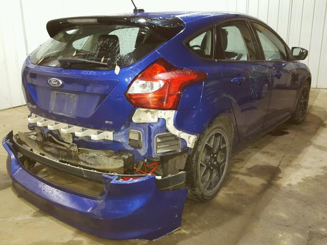 1FADP3K25DL286600 - 2013 FORD FOCUS SE BLUE photo 4