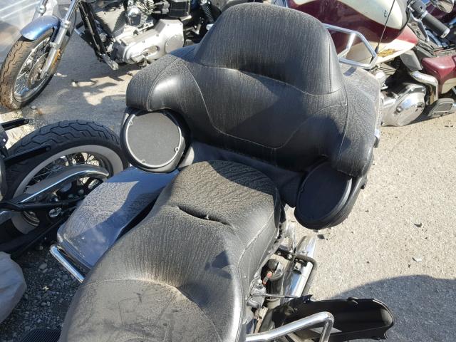 1HD1KEL13EB643646 - 2014 HARLEY-DAVIDSON FLHTK ELEC GRAY photo 6