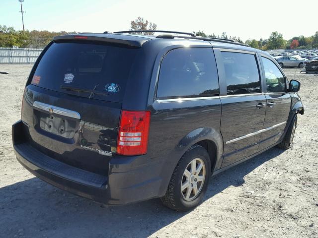 2A4RR5D17AR148144 - 2010 CHRYSLER TOWN & COU BLACK photo 4