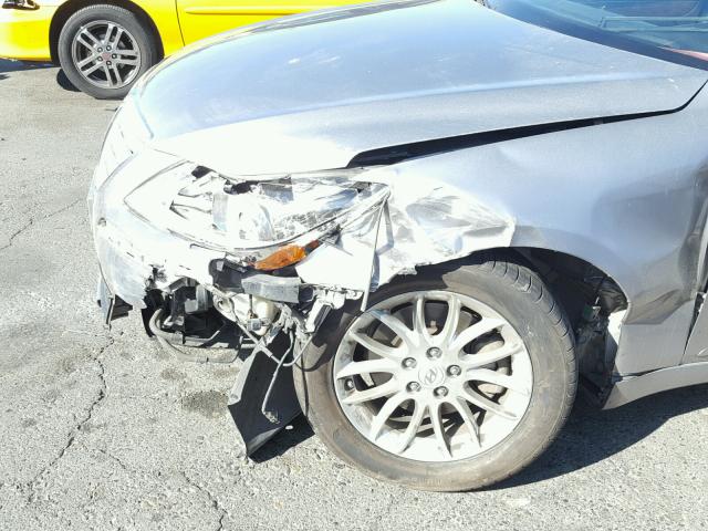 KMHGC4DE5BU134786 - 2011 HYUNDAI GENESIS 3. SILVER photo 9