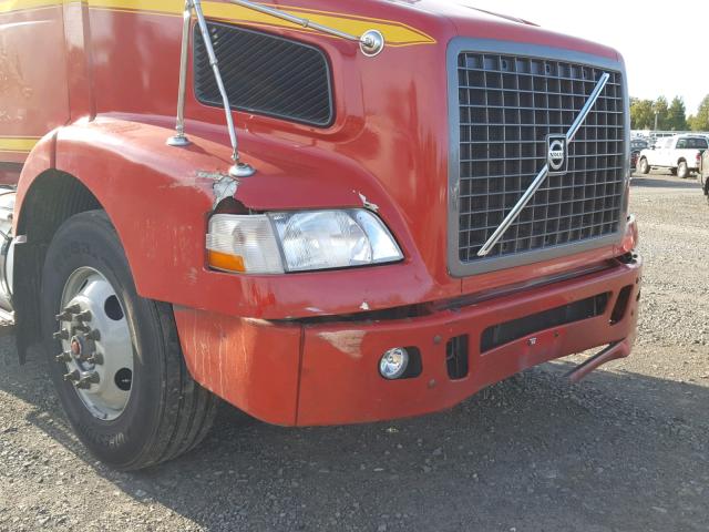 4V4MC9GH45N384887 - 2005 VOLVO VN VNM RED photo 9