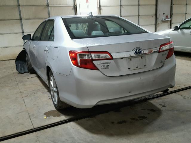 4T1BD1FK0CU043175 - 2012 TOYOTA CAMRY HYBR SILVER photo 3