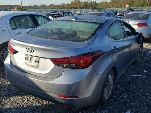 5NPDH4AE9GH768732 - 2016 HYUNDAI ELANTRA SE GRAY photo 4