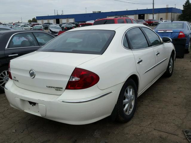 2G4WD532351268024 - 2005 BUICK LACROSSE C WHITE photo 4