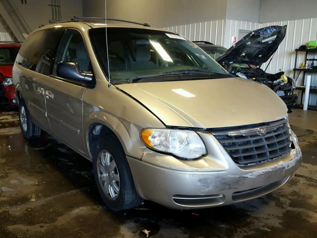 2C4GP54L15R468120 - 2005 CHRYSLER TOWN & COU TAN photo 1