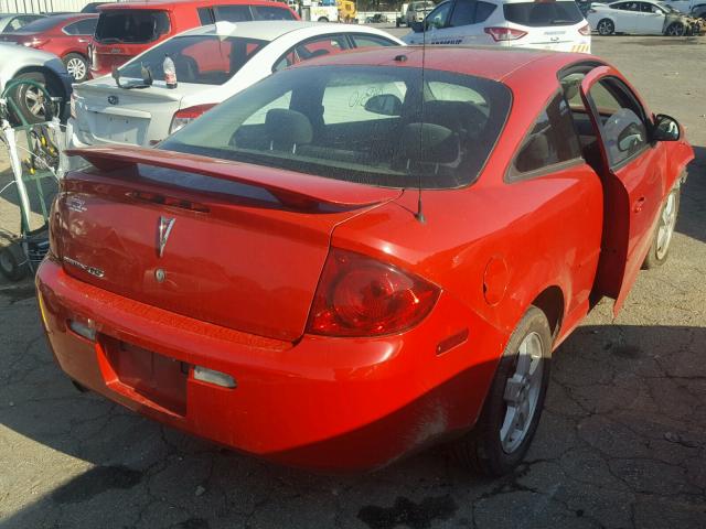 1G2AL15F877369306 - 2007 PONTIAC G5 RED photo 4