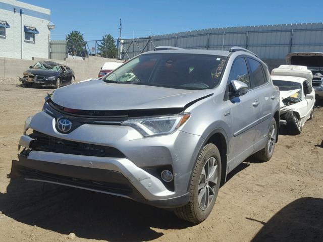 JTMRJREVXHD147198 - 2017 TOYOTA RAV4 HV LE SILVER photo 2