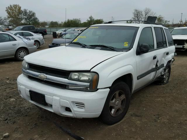 1GNDT13S732408636 - 2003 CHEVROLET TRAILBLAZE WHITE photo 2