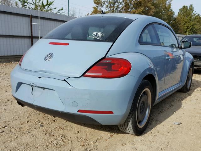 3VWJP7AT4CM606319 - 2012 VOLKSWAGEN BEETLE BLUE photo 4