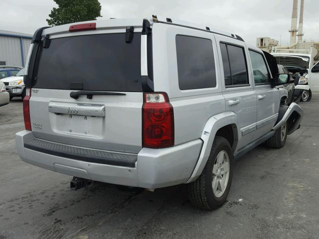 1J8HG58N36C365719 - 2006 JEEP COMMANDER SILVER photo 4